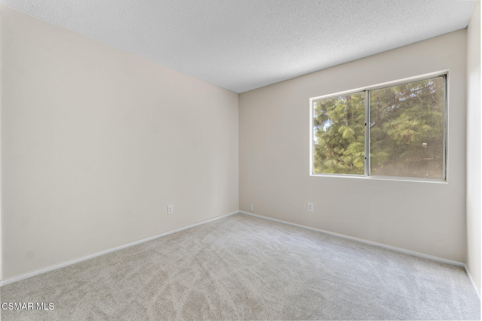 6635 Pecan Avenue Moorpark, CA 93021 - Photo 31 of 54 an empty room with windows