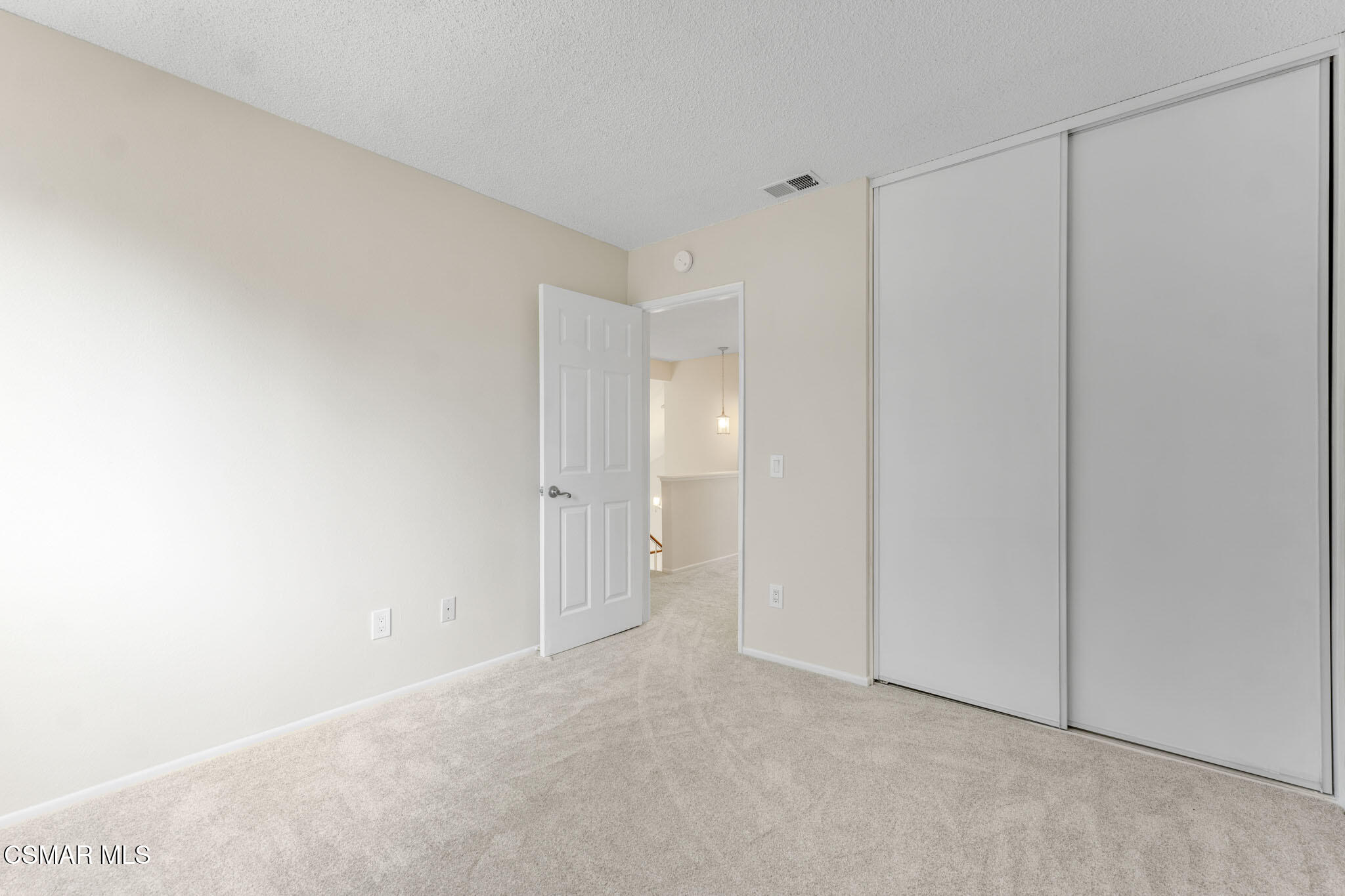 6635 Pecan Avenue Moorpark, CA 93021 - Photo 32 of 54 6635 Pecan Ave, Moorpark - HsHProd- (32)