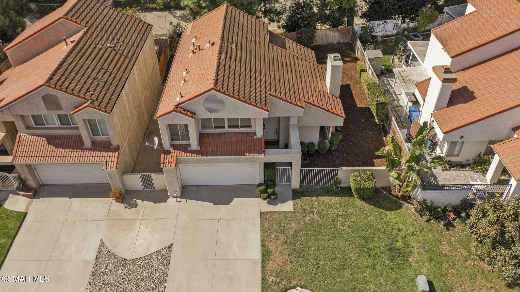 6635 Pecan Avenue Moorpark, CA 93021 - Photo 48 of 54 a front view of a house with a garden
