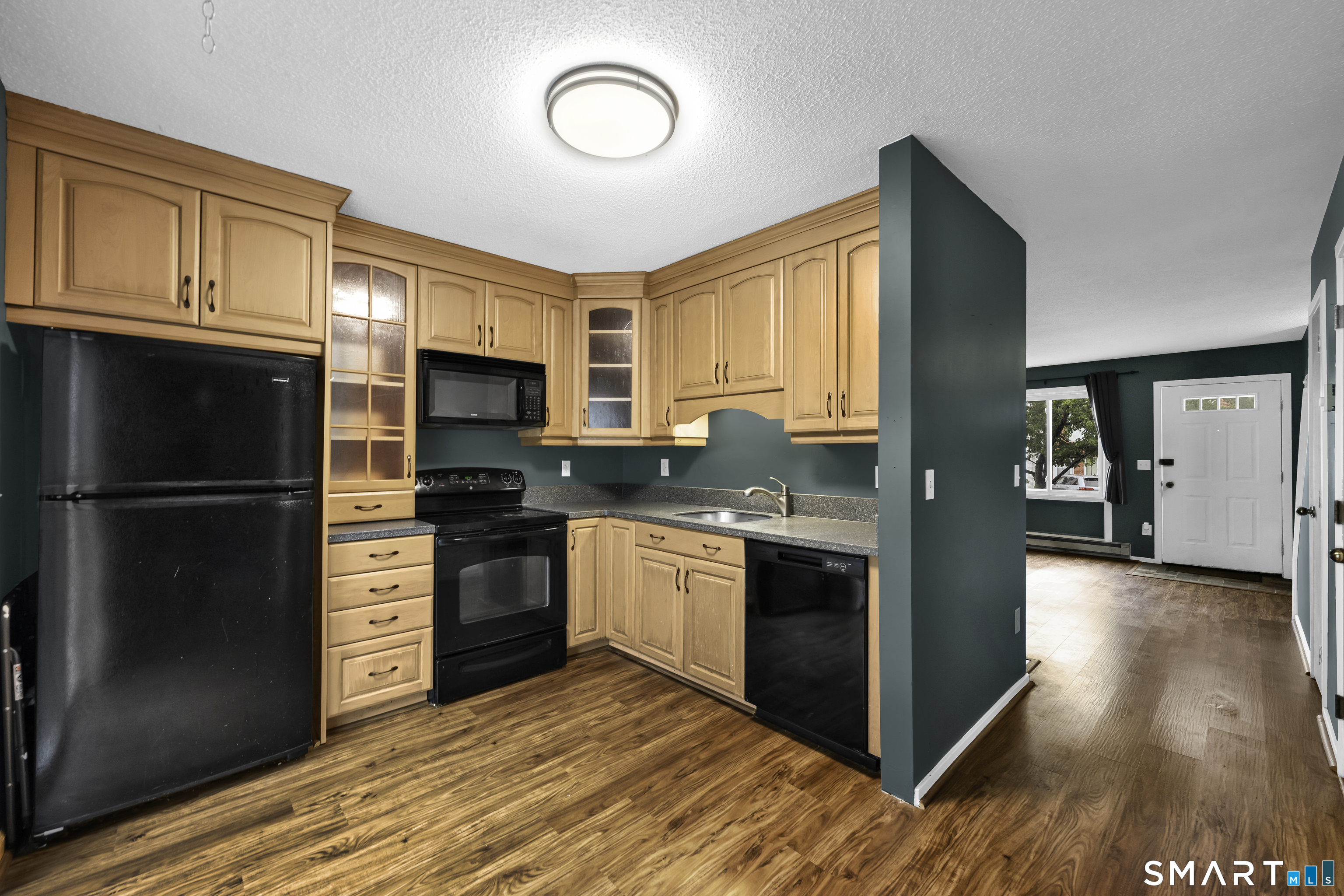 585 Park Road, Unit 91 Waterbury, CT 06708 - Photo 13 of 23