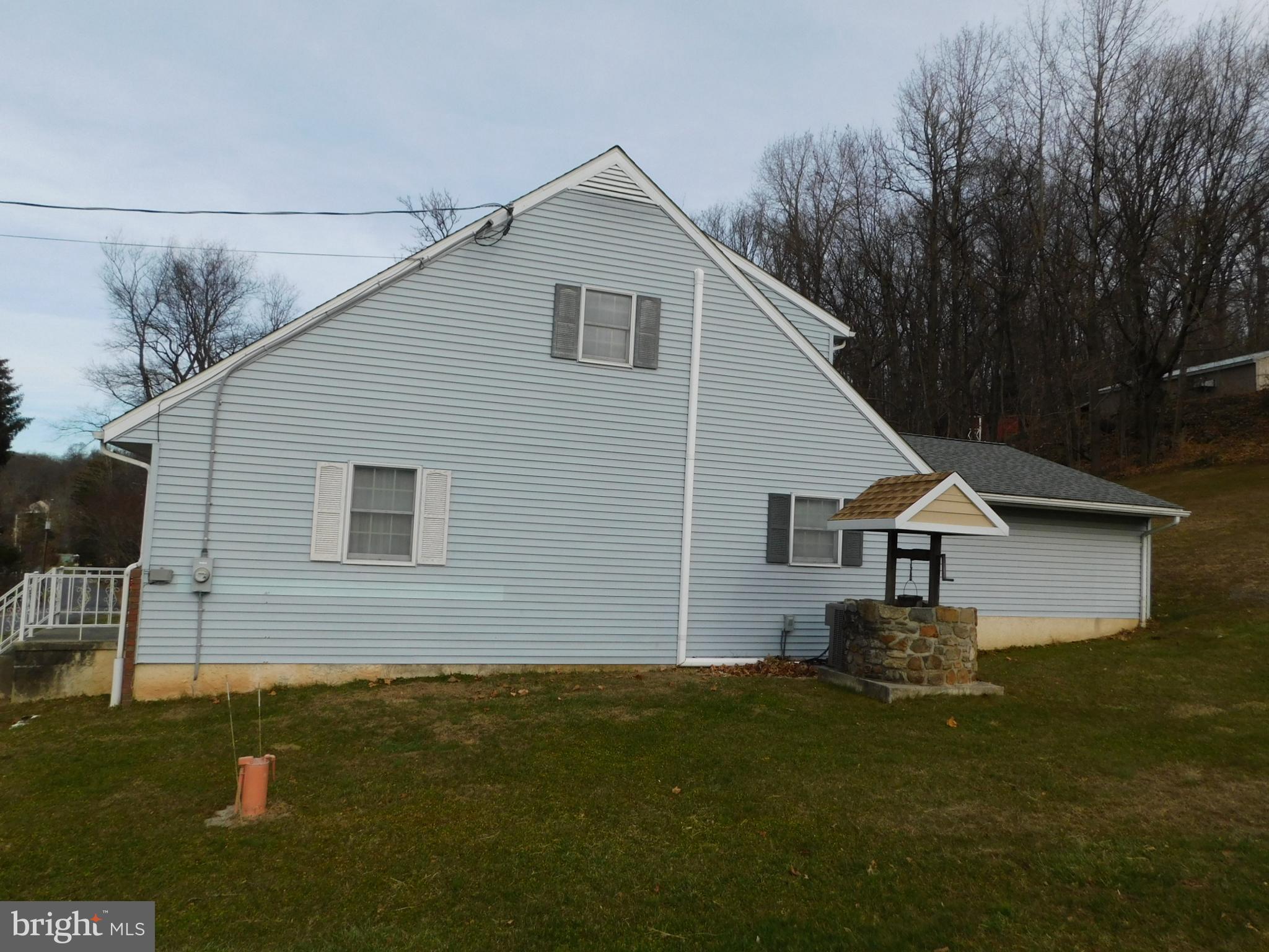 321 Lenape Road Bechtelsville, PA 19505 - Photo 4 of 26 Gallery Image 4