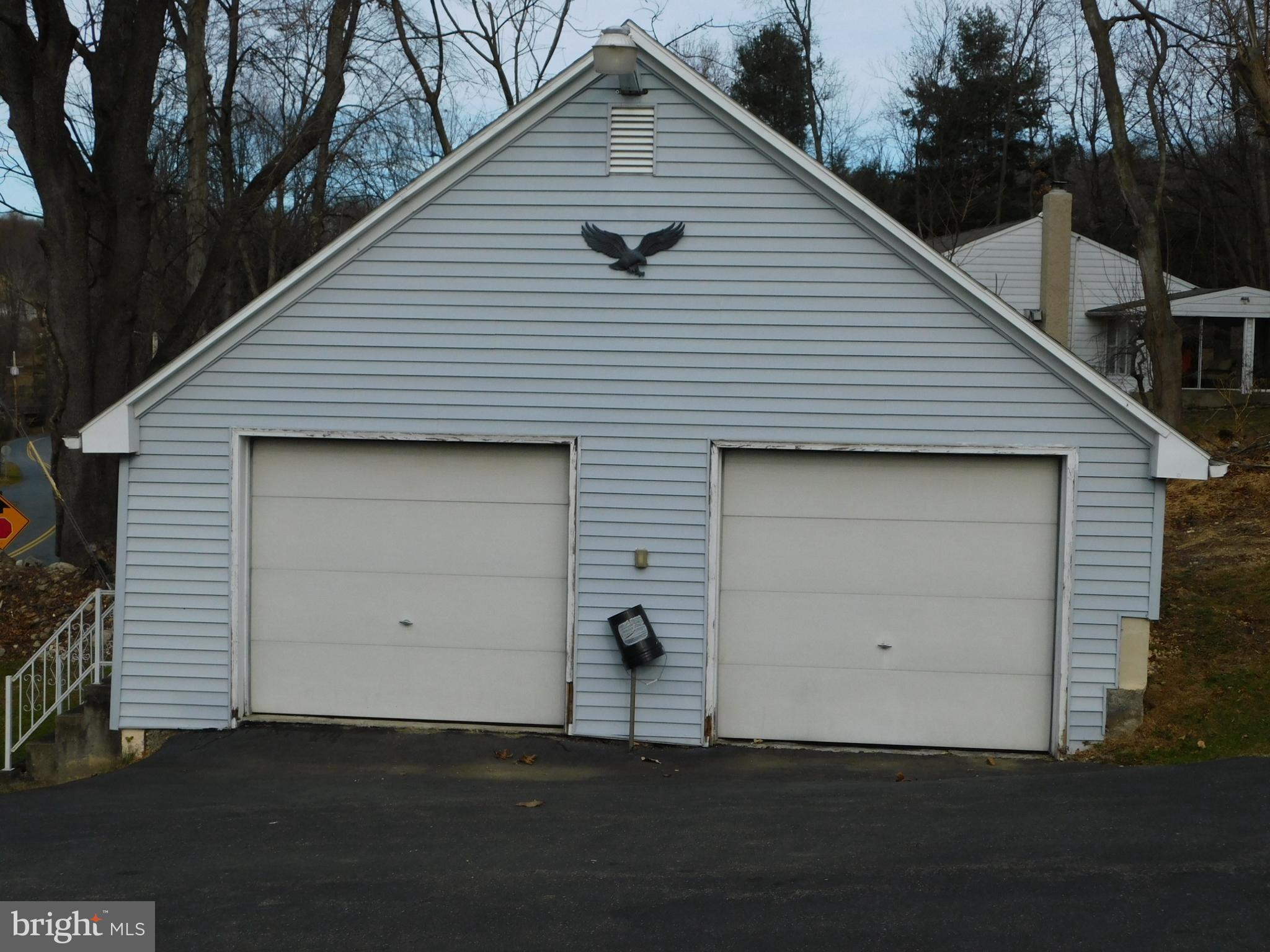321 Lenape Road Bechtelsville, PA 19505 - Photo 9 of 26 Gallery Image 9