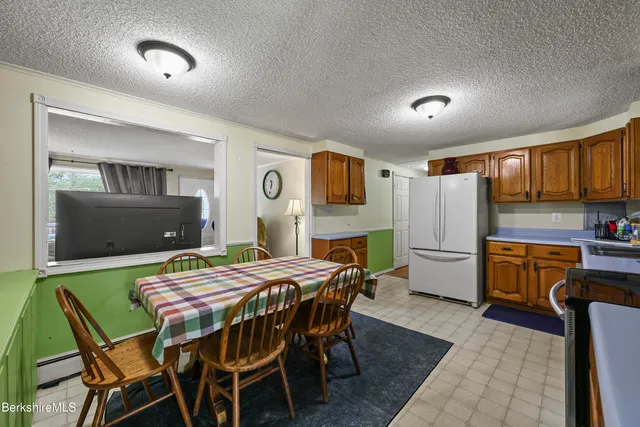 $199,000 | 39 Fieldwood Drive, Clarksburg, MA 01247