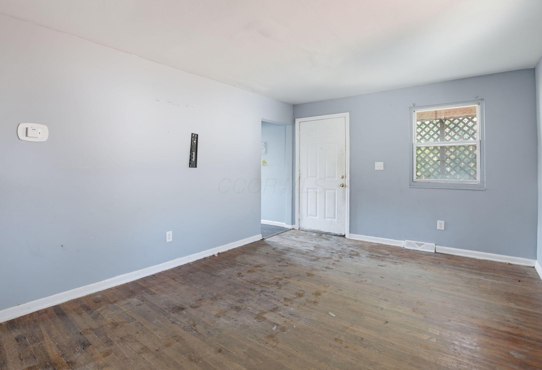 2576 Beulah Road Columbus, OH 43211 - Photo 17 of 36 18-web-or-mls-2576_Beulah_Rd_18