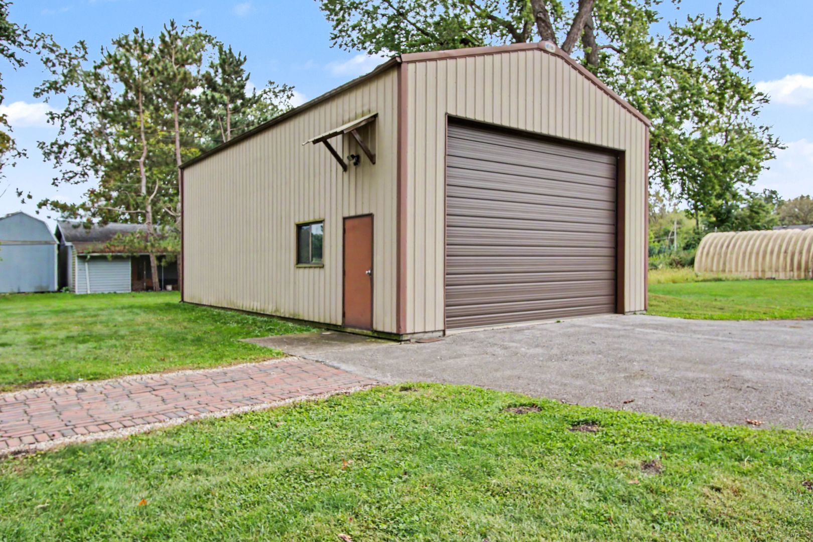 18517 Frontage Road Lansing, IL 60438 - Photo 3 of 39 Gallery Image 3