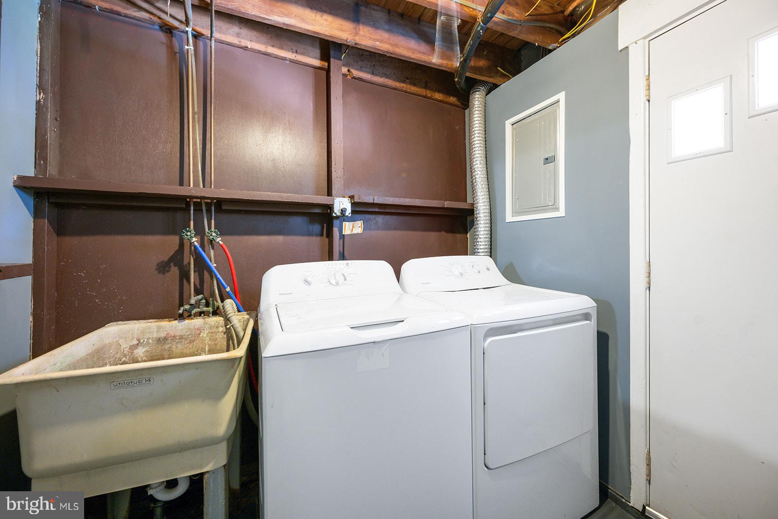 4709 Wallace Place Philadelphia, PA 19139 - Photo 20 of 25 Finished Basement