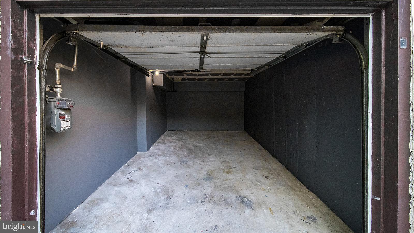 4709 Wallace Place Philadelphia, PA 19139 - Photo 3 of 25 Garage