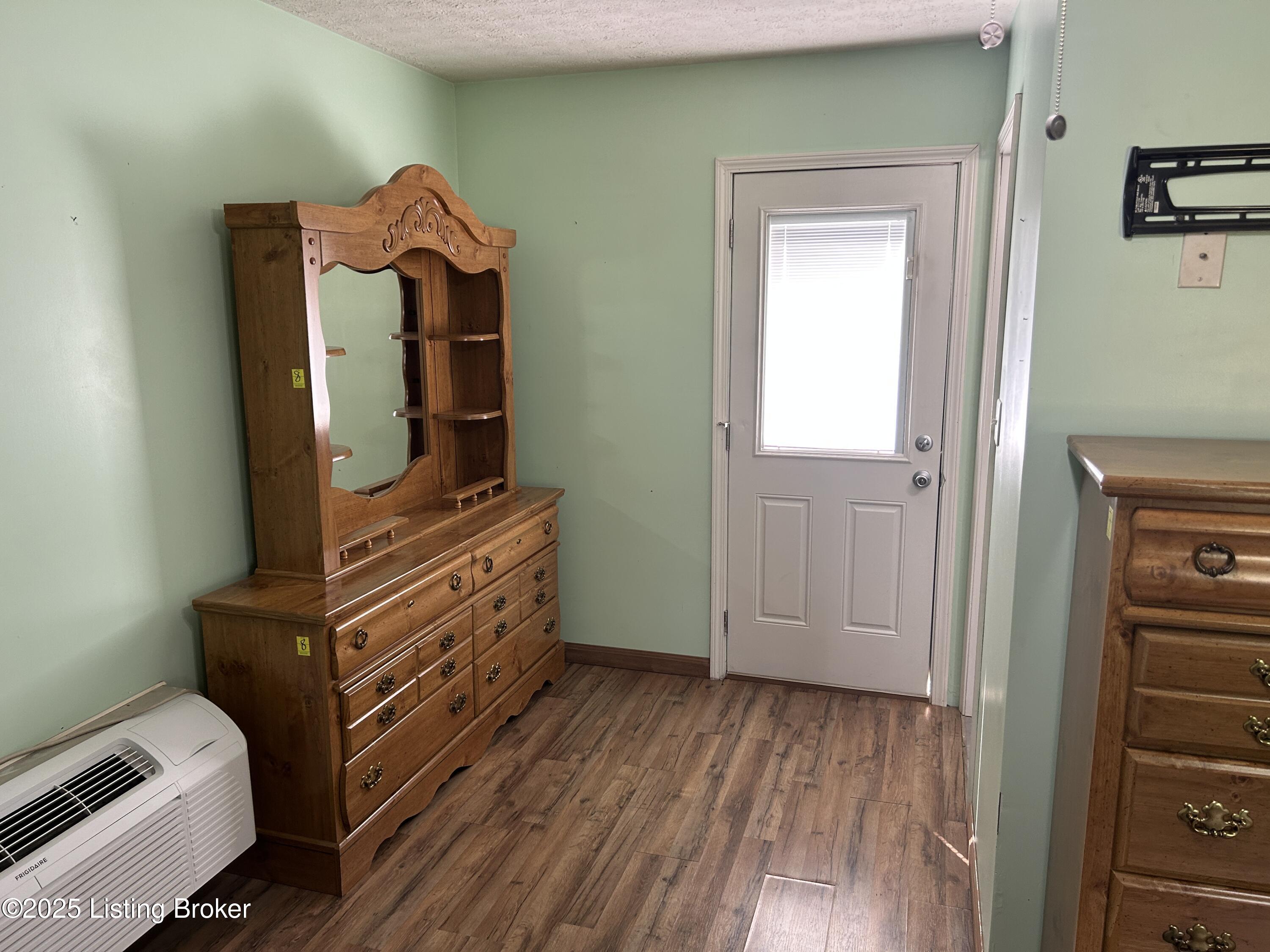 151 County Line Road Louisville, KY 40229 - Photo 62 of 82 1-190