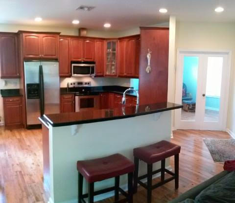 kitchen counters 2217 NW 3rd Ave