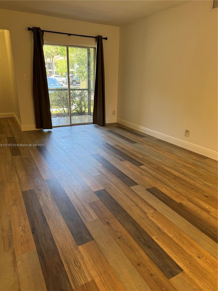 103 Gardens Drive, Unit 103 Pompano Beach, FL 33069 - Photo 4 of 28