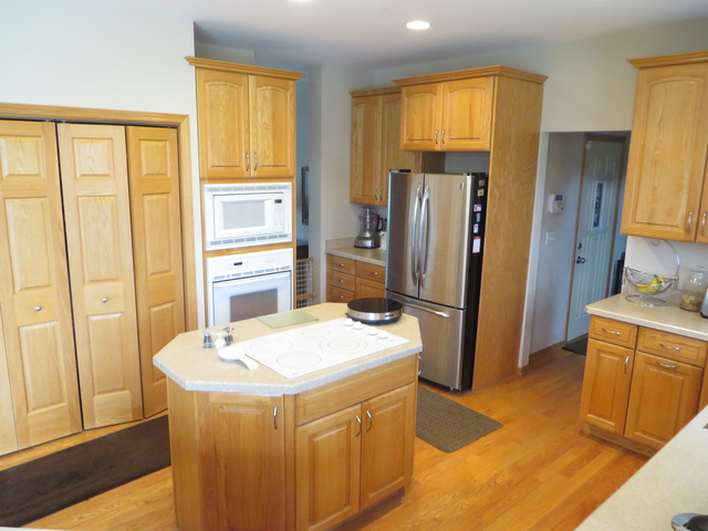 7215 Cornflower Way Spring Grove, IL 60081 - Photo 9 of 22