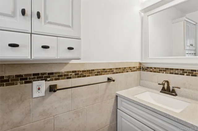 $699,000 | 1871 Relyea Drive, Merrick, NY 11566