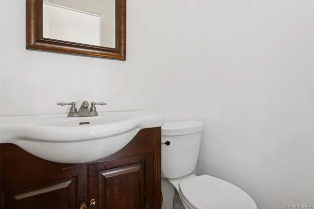 $699,000 | 1871 Relyea Drive, Merrick, NY 11566