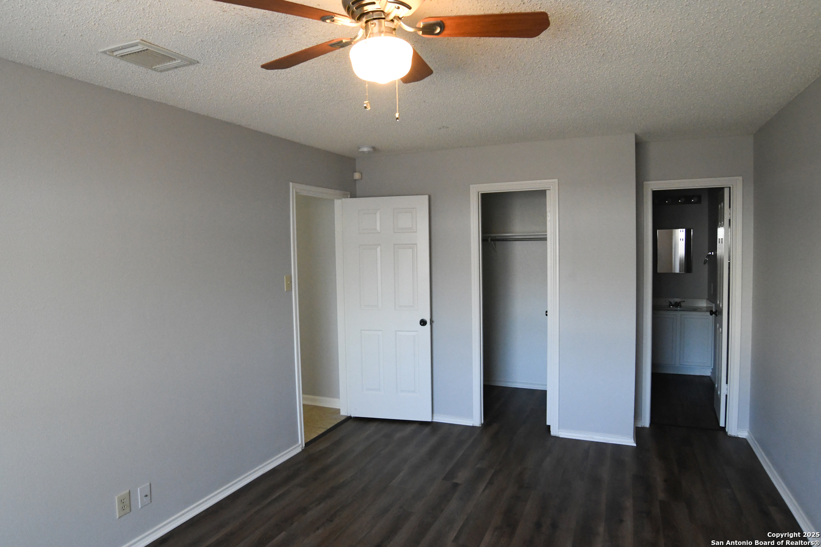 6131 Ashley Spring San Antonio, TX 78244 - Photo 7 of 11