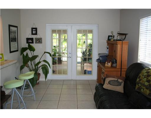 6010 Northeast 14th Road Fort Lauderdale, FL 33334 - Photo 7 of 15 Family/Great Room