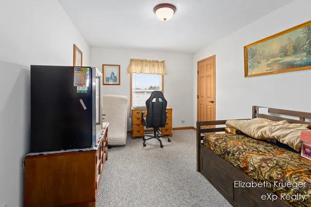 $399,900 | 930 Solon Street Northeast, Cedar Springs, MI 49319