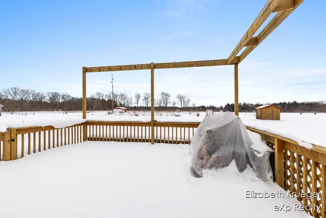 $399,900 | 930 Solon Street Northeast, Cedar Springs, MI 49319