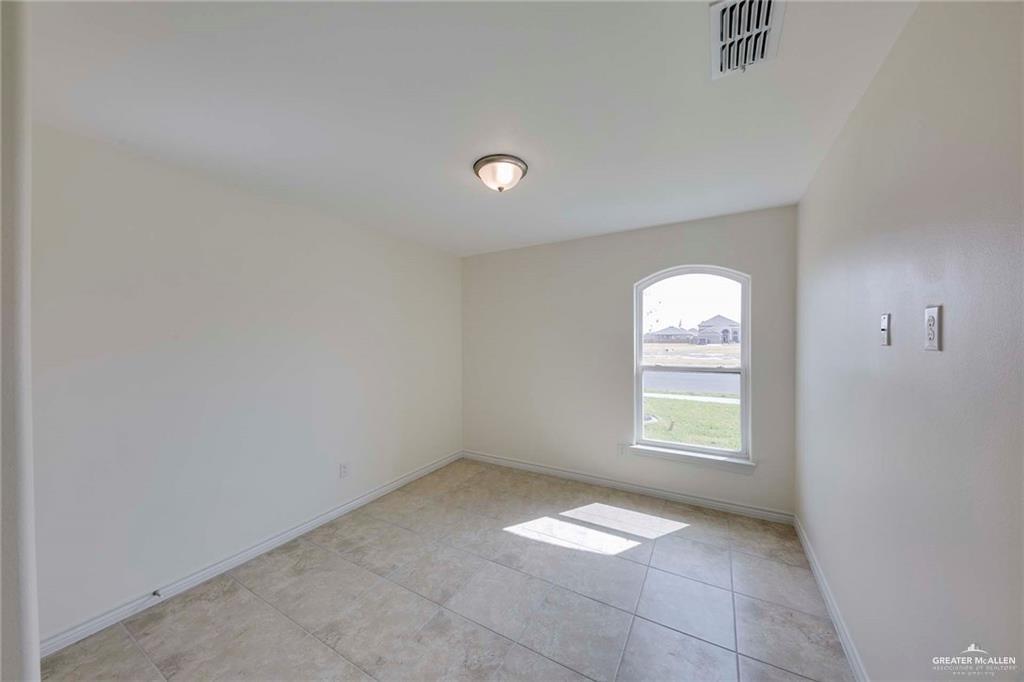 7507 North 55th Lane McAllen, TX 78573 - Photo 13 of 19