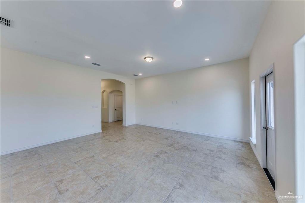 7507 North 55th Lane McAllen, TX 78573 - Photo 5 of 19