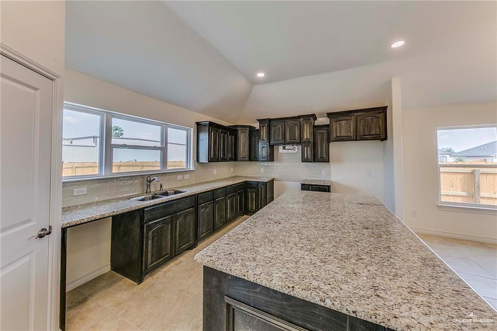 7507 North 55th Lane McAllen, TX 78573 - Photo 6 of 19