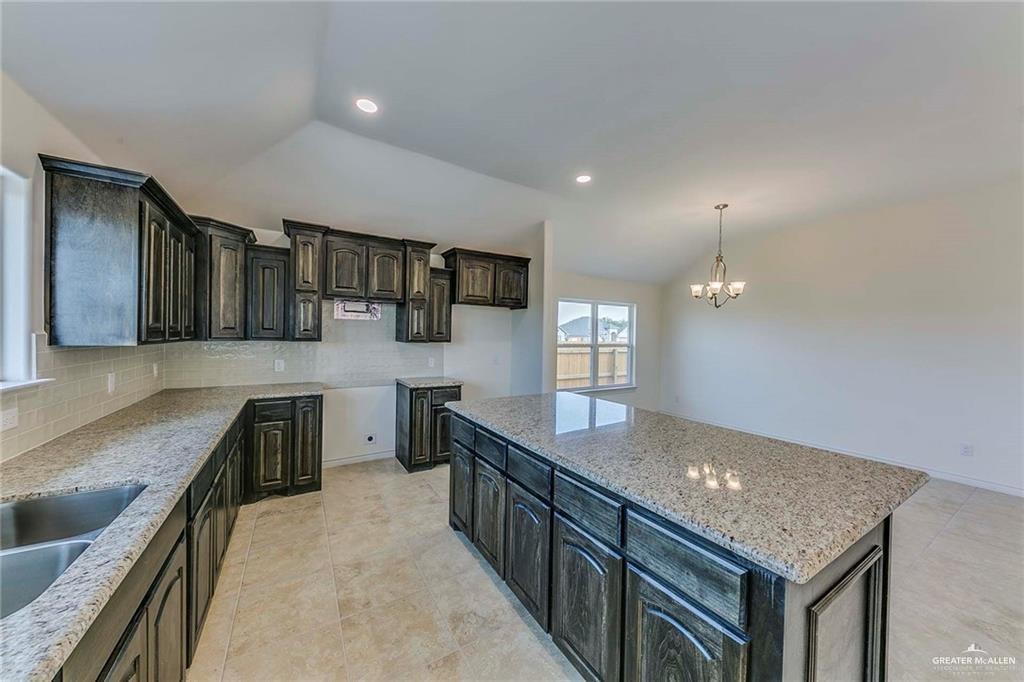 7507 North 55th Lane McAllen, TX 78573 - Photo 7 of 19