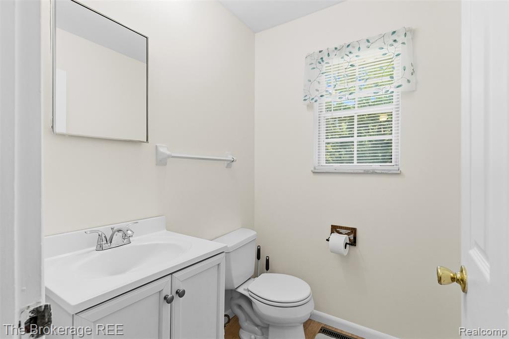 6509 Silver Lake Road Linden, MI 48451 - Photo 23 of 43