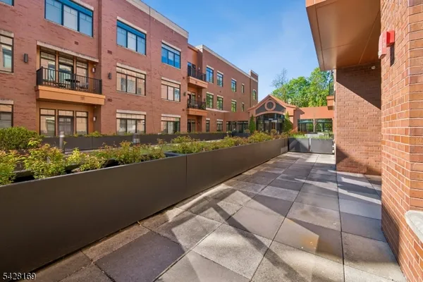 $889,000 | 33 Green Village Road, Unit 3302, Madison, NJ 07940