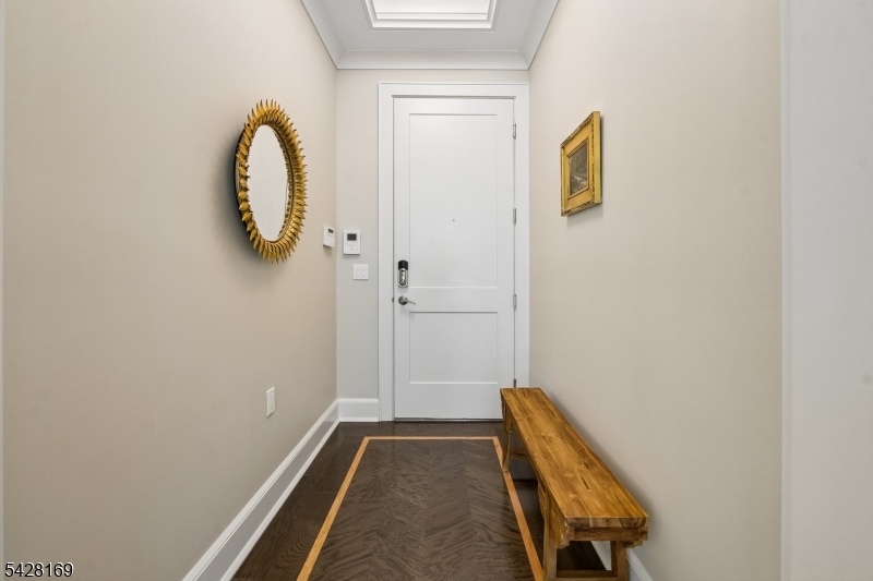 33 Green Village Road, Unit 3302 Madison, NJ 07940 - Photo 5 of 23