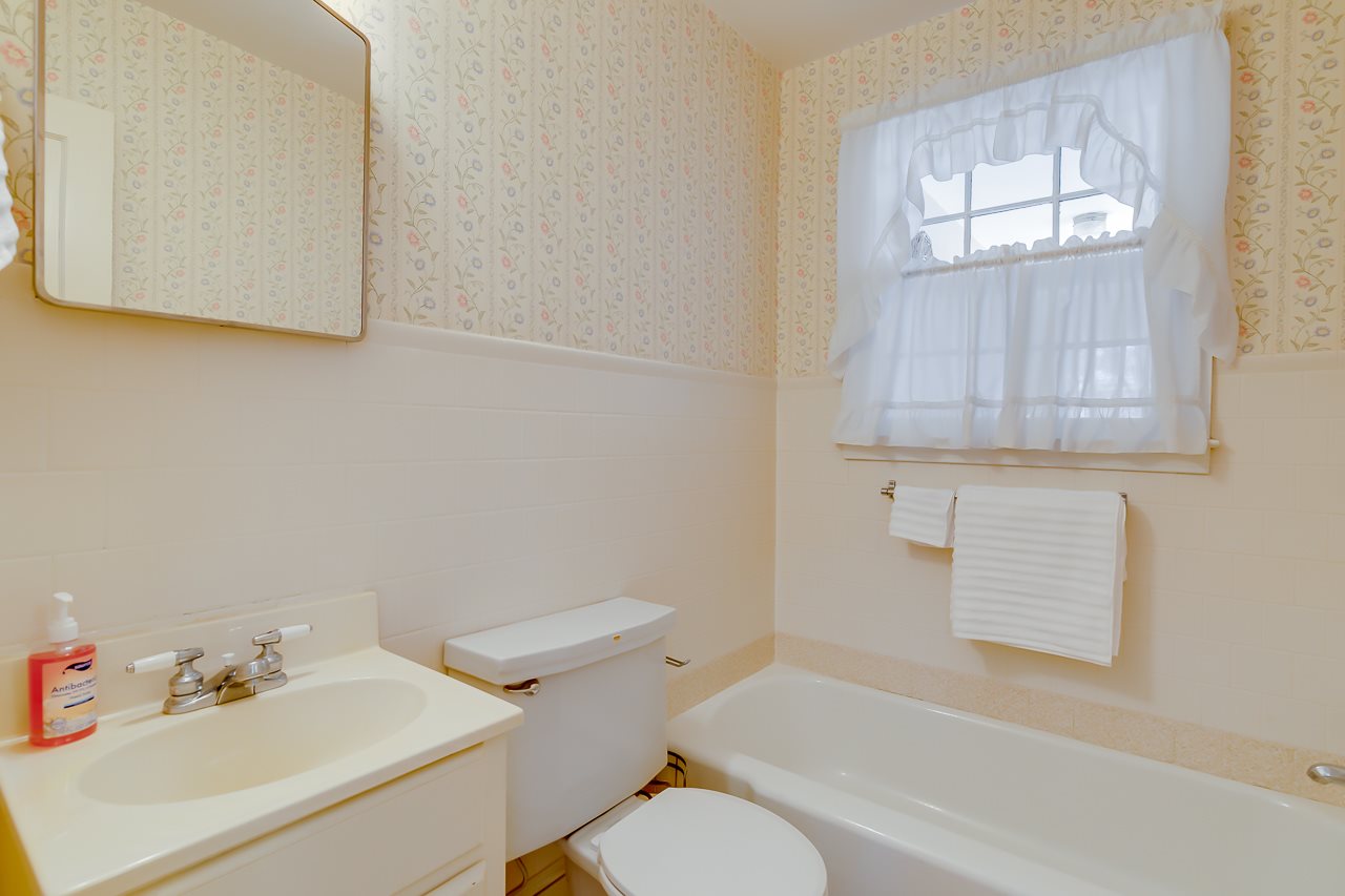 206 Hillside Drive Greer, SC 29651 - Photo 31 of 36