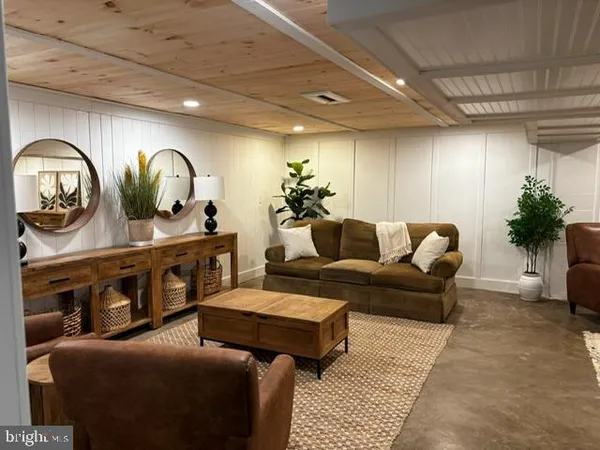 $343,000 | 474 Jackson Park Drive, Meadville, PA 16335