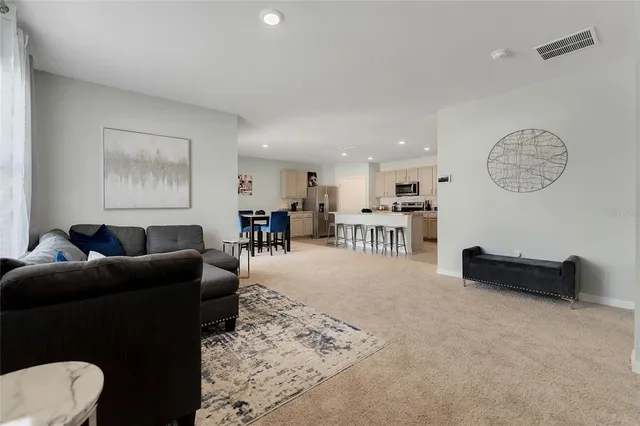 $2,000 | 511 Auburn Grove Terrace, Auburndale, FL 33823