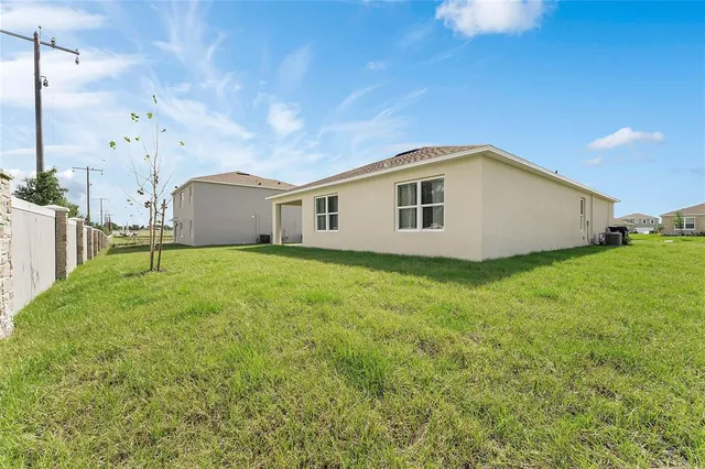 $2,000 | 511 Auburn Grove Terrace, Auburndale, FL 33823