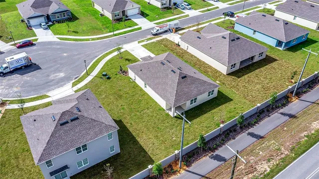 $2,000 | 511 Auburn Grove Terrace, Auburndale, FL 33823