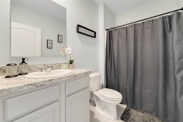 $2,000 | 511 Auburn Grove Terrace, Auburndale, FL 33823