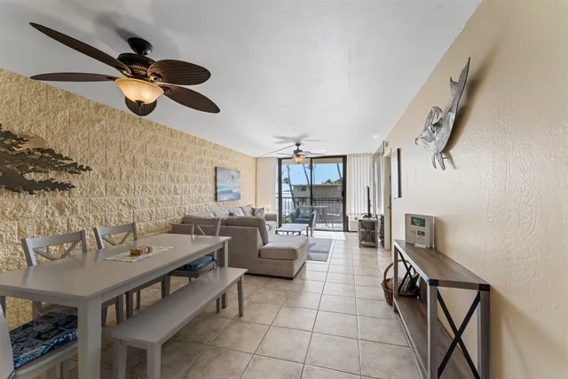 $550,000 | 250 Hauoli Street, Unit 415, Wailuku, HI 96793