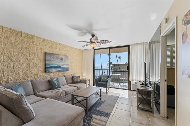 $550,000 | 250 Hauoli Street, Unit 415, Wailuku, HI 96793