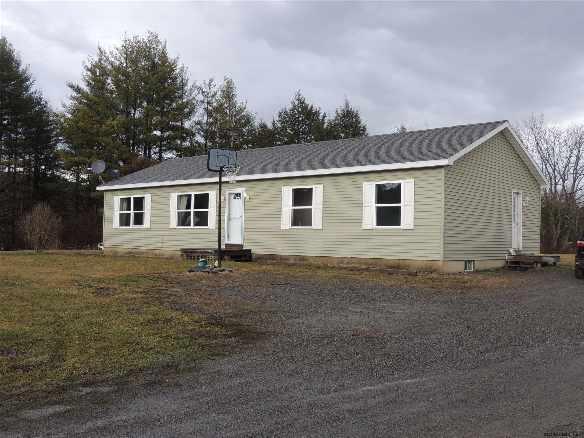 1558 Carlton Road Hampton, NY 12887 - Photo 4 of 24 Photo 4