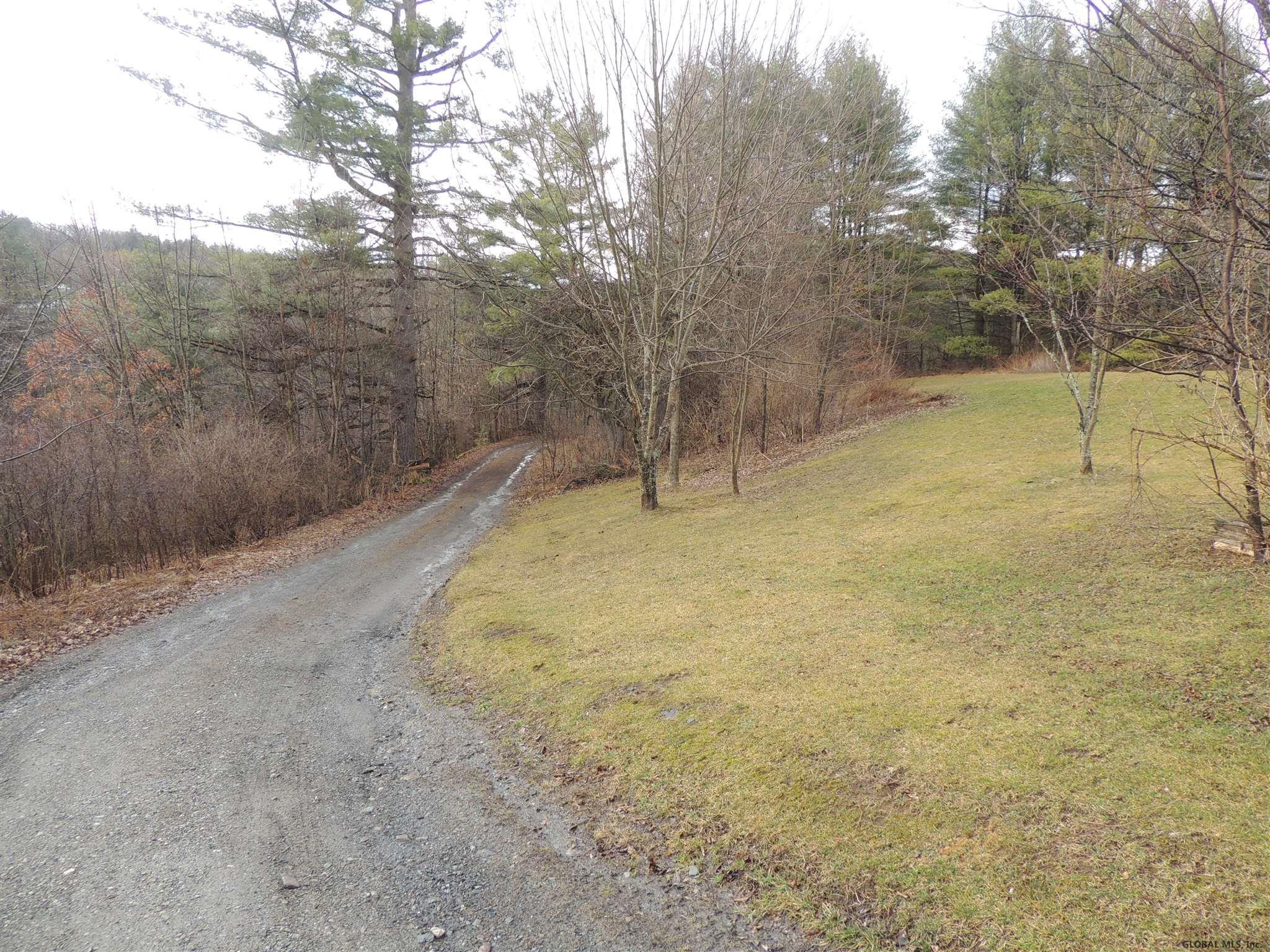 1558 Carlton Road Hampton, NY 12887 - Photo 5 of 24 Photo 5