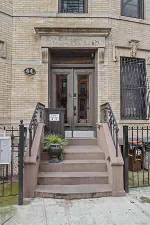$2,800 | 44 Decatur Street, Unit 1 | Bedford-Stuyvesant