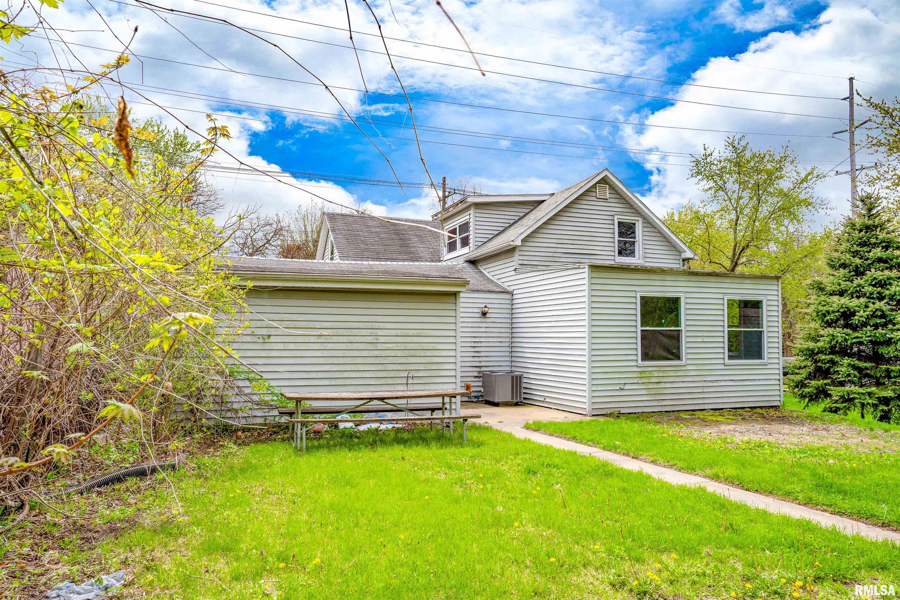 1417 Sheridan Road Pekin, IL 61554 - Photo 24 of 28