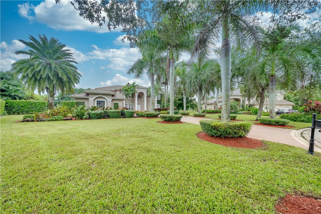 10508 Laurel Road Davie, FL 33328 - Photo 4 of 82 Photo 4