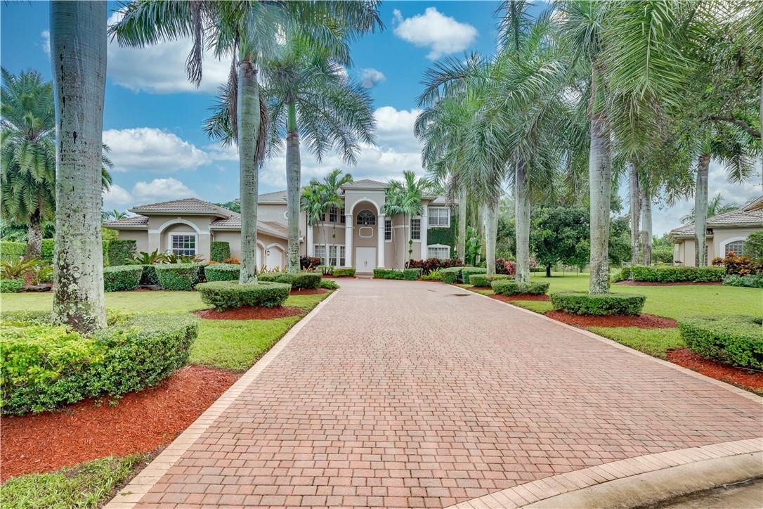 10508 Laurel Road Davie, FL 33328 - Photo 5 of 82 Photo 5
