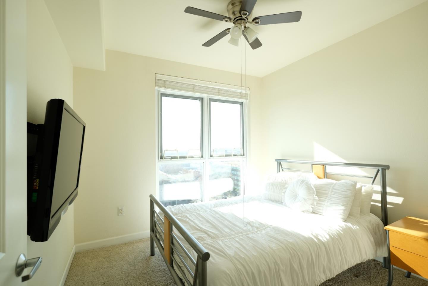 423 7th Street, Unit 901 Oakland, CA 94607 - Photo 9 of 13