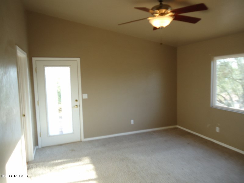 7140 North Gemstone Road Tucson, AZ 85743 - Photo 5 of 13 Gallery Image 5