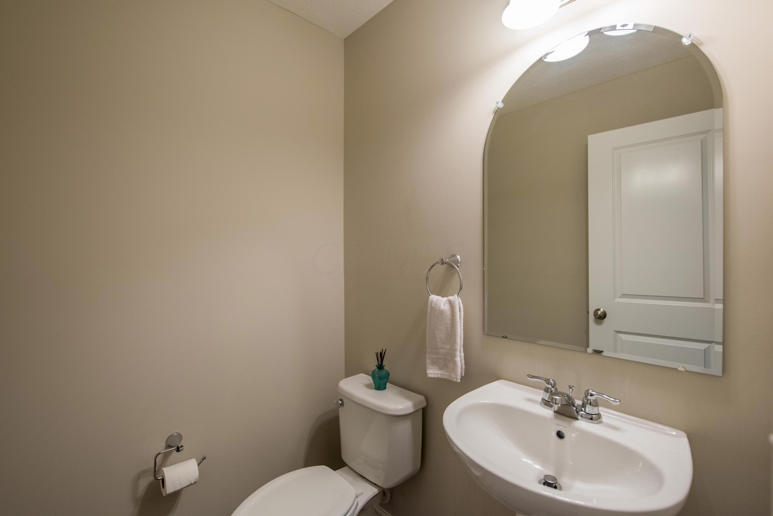 230 Cambridge Road Delaware, OH 43015 - Photo 31 of 34 Gallery Image 31