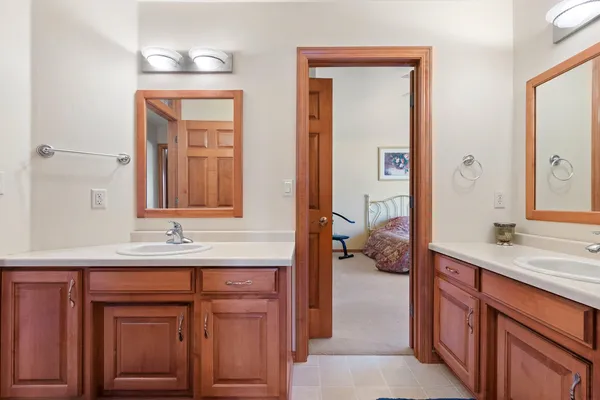 $729,900 | 658 Black Earth Drive, De Pere, WI 54115