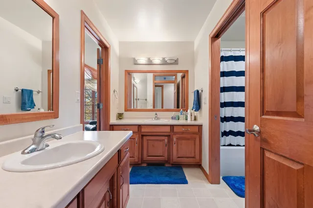 $739,900 | 658 Black Earth Drive, De Pere, WI 54115