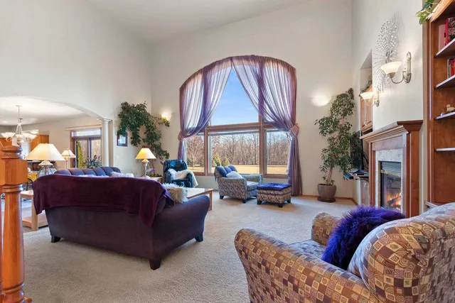 $739,900 | 658 Black Earth Drive, De Pere, WI 54115