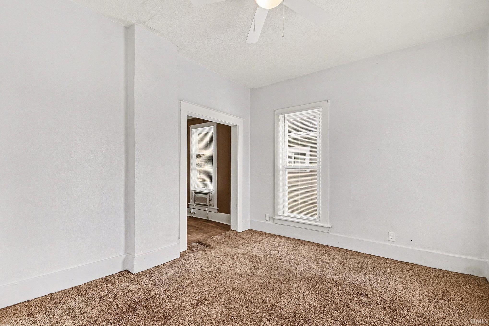 614 Maple Row Elkhart, IN 46514 - Photo 5 of 23