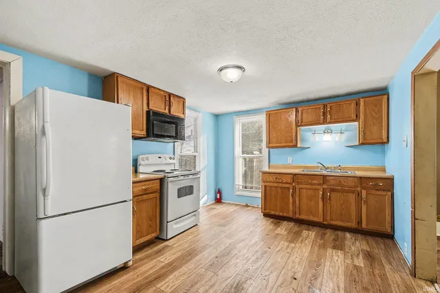 $119,900 | 614 Maple Row, Elkhart, IN 46514